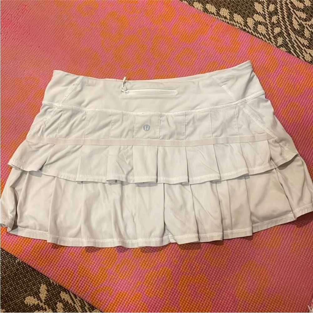 🤍white lululemon skirt🤍